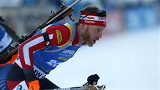 O PÓDIUM, Rakouský biatlonista Simon Eder je výborný stelec a ve sprintu ve...