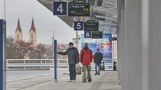 Nový autobusový terminál u hlavního vlakového nádraží v Plzni začne fungovat v...
