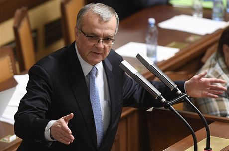 Předseda poslaneckého klubu TOP 09 Miroslav Kalousek hovořil na schůzi Sněmovny...