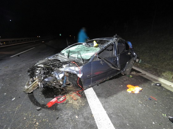 Při tragické nehodě na dálnici D6 zemřel spolujezdec.