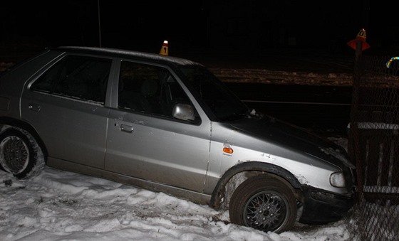 Snímek z dopravní nehody v Brodku u Konice na Prostějovsku, kdy řidič vyjel ze...
