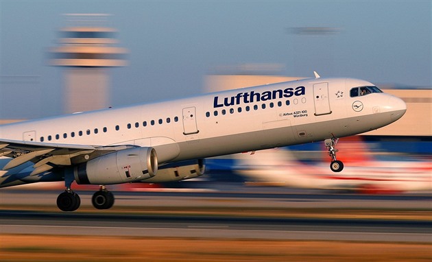 Lufthansa dostane 9 miliard eur. Záchranný balík schválila valná hromada