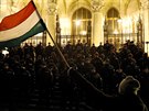 Demonstranti v Budapeti protestovali proti novele zákoníku práce. (13....
