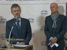 Senátoi Milo Vystril i Ivo Valenta pedstavili ústavní stínost na systém...