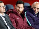 Lionel Messi na lavice náhradník pi utkání Barcelony v Lize mistr proti...