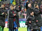 Plzetí fotbalisté zleva Hruka, Hoava, Kopic, Petrela, Limberský a Hejda...