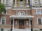 Paíkv justiní palác na nábeí eky Miljaky dnes slouí právnické fakult...