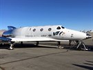 Lo SpaceShipTwo (VSS Unity) po pistání z testovacího letu, kdy dosáhla výky...