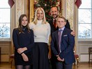 Norská princezna Ingrid Alexandra, korunní princezna Mette-Marit, korunní princ...