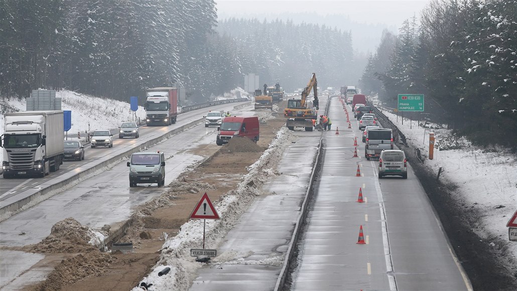 Skanska opraví D1 u Humpolce. Bez soutěže a za 640 milionů korun