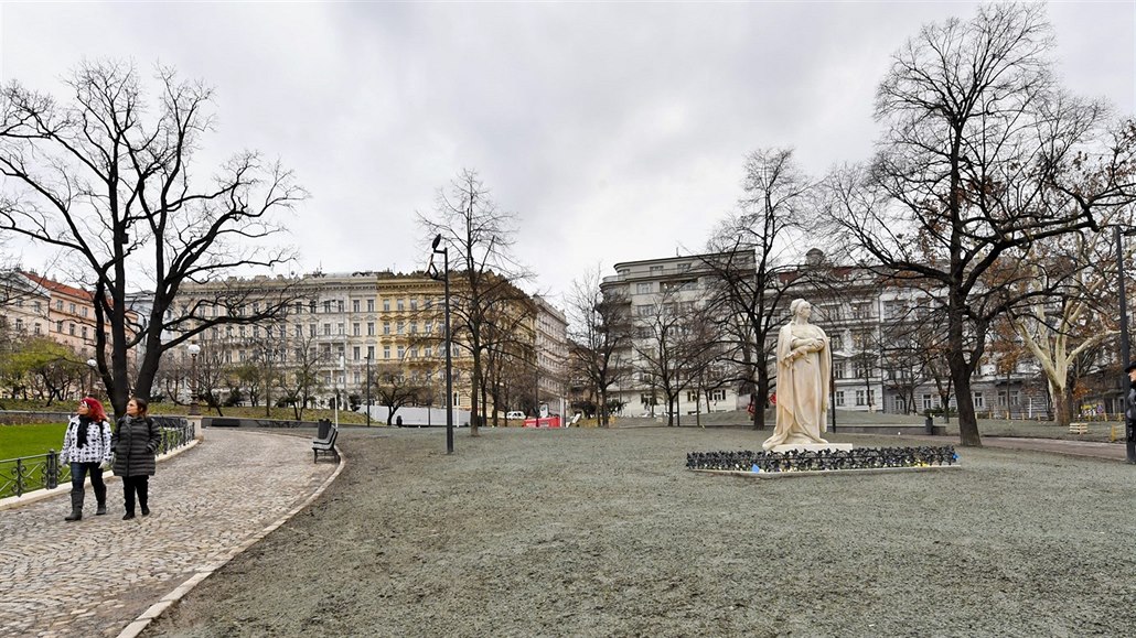 Špinavá blondýnka kouření