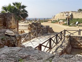 Archeologick park v izraelsk Caesareji se thne asi dva kilometry pi pobe.