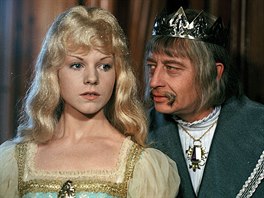 Jorga Kotrbová a Ji�í Holý v pohádce Zlatovláska (1973)