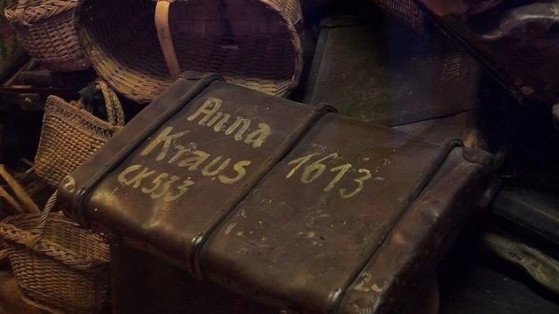 Kufr z koncentranho tbora v Osvtimi.