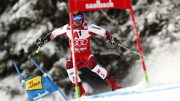Rakousk lya Marcel Hirscher na trati obho slalomu v Saalbachu