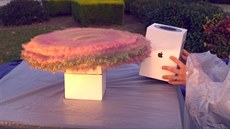 Bývalý in�enýr NASA Mark Rober sestrojil t�pytkovou bombu.