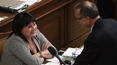 Ministryn financí Alena Schillerová (za ANO) a pedseda poslaneckého klubu TOP...