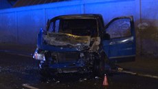 Řidič v Kladně naboural a z místa utekl. (17. 12. 2018)