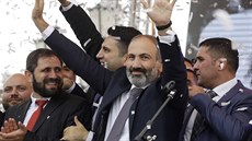 Arménský premiér Nikol Pašinjan (8. května 2018)