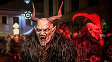 V sobotu proel Kaplicí prvod více ne 700 krampus.