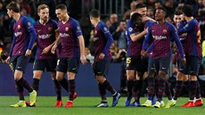 Radost fotbalist Barcelony v utkání Ligy mistr proti Tottenhamu.