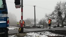 Nehoda vlaku a osobního auta u erveného Kostelce (18.12.2018).
