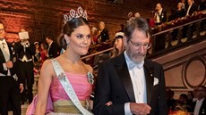 Švédská korunní princezna Victoria a laureát Nobelovy ceny za chemii George P....