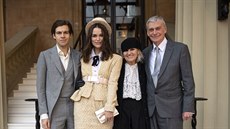 Keira Knightley, její manel James Righton a rodie hereky - Sharman a Kevin...