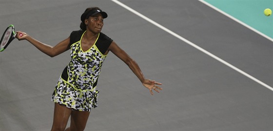 Venus Williamsová v zápase se sestrou Serenou.