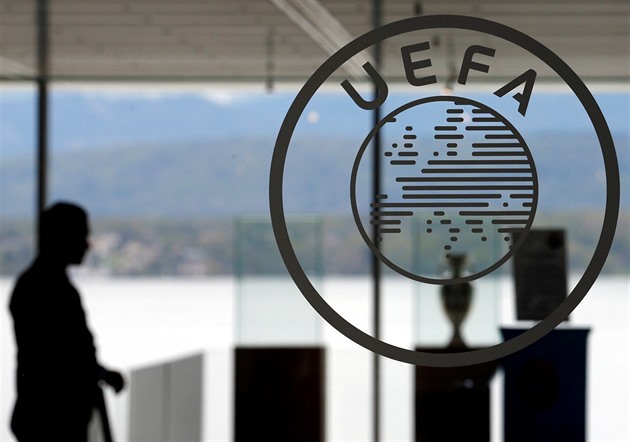 UEFA vyšetřuje dvacet velkoklubů kvůli porušení finanční fair play