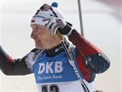 eský biatlonista Ondej Moravec v cíli sprintu v Novém Mst na Morav.