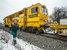 Firma opravila železniční trať u Červeného Kostelce, kterou znečistila nafta...