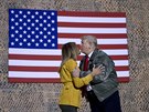 Donald Trump s manelkou Melanií na základn voják USA v Iráku pi jeho...