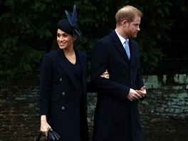 Vévodkyn Meghan oblékla kabát od Victorie Beckhamové (25. prosince 2018,...
