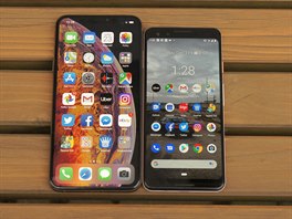 Google Pixel 3 a Apple iPhone XS Max