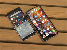 Google Pixel 3 a Apple iPhone XS Max