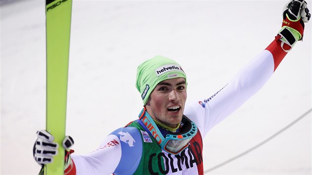 Daniel Yule neekan ovldl slalom v Madonn di Campiglio.