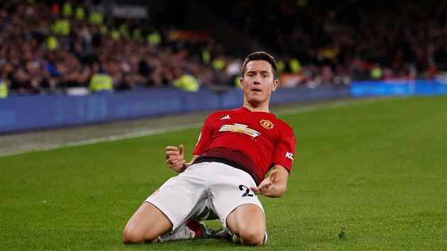 Ander Herrera se raduje ze vstelenho glu v utkn proti Cardiffu.