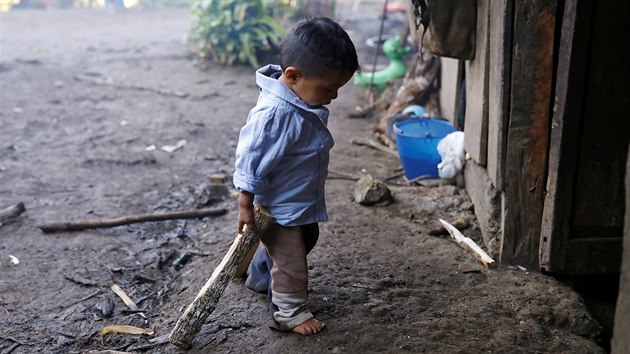 Mezi zadrovanmi migranty v USA zemel osmilet chlapec z Guatemaly Felipe Gmez Alonzo. Na snmku z 27. prosince 2018 je jeho bratr, kter zstal v Guatemale.