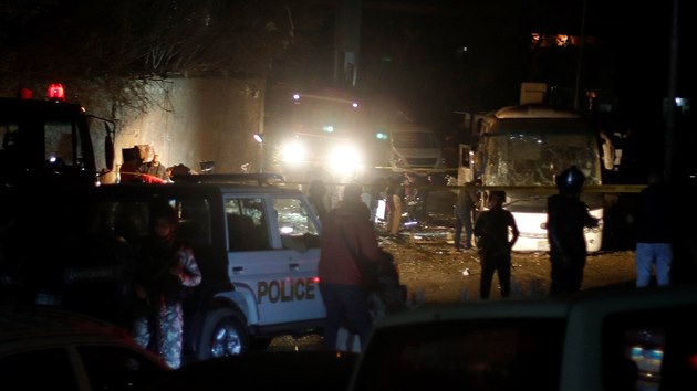 Pobl autobusu s turisty v egyptsk Gze vybuchla bomba. (28. prosince 2018)
