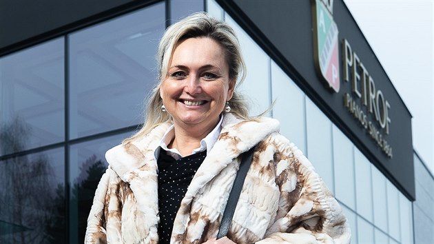 Zuzana Ceralová Petrofová stojí včele hradecké společnosti Petrof už čtrnáctý rok. (21. prosince 2018)