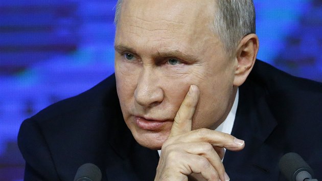 Rusk prezident Vladimir Putin na tradin vron tiskov konferenci o stavu Rusk federace (20. prosince 2018)