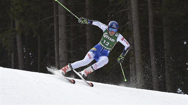 Slovensk lyaka Petra Vlhov na trati obho slalomu v Semmeringu