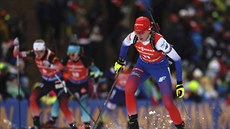 Slovenská biatlonistka Anastasia Kuzminová na trati hromadného závodu v Novém...