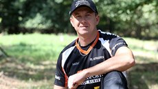 Martin Komárek je nejlepší český sportovní dřevorubec. V disciplíně Springboard...