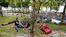 Indonésii zasáhla niivá vlna tsunami. (24. prosince 2018)