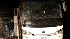 Poblí autobusu s turisty v egyptské Gíze vybuchla bomba. (28. prosince 2018)