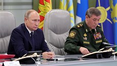 Vladimir Putin osobn sledoval test nové mezikontinentální rakety Avangard. Na...