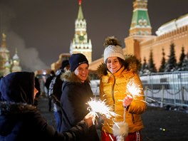 V Moskv oslavili píchod nového roku. (1. ledna 2019)