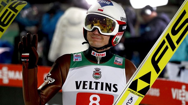 Kamil Stoch po prvnm kole zvodu Turn ty mstk v Oberstdorfu.